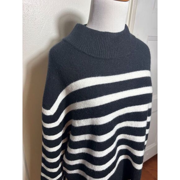 J.Crew Chunky Crewneck Sweater Supersoft Yarn Wool Alpaca Blend Cropped Size XL - Picture 3 of 7
